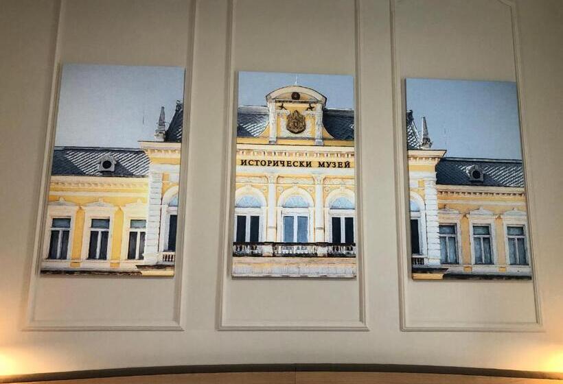 デラックストリプルルーム, Anna Palace