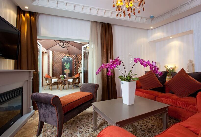 豪华套房, Art Palace Suites & Spa