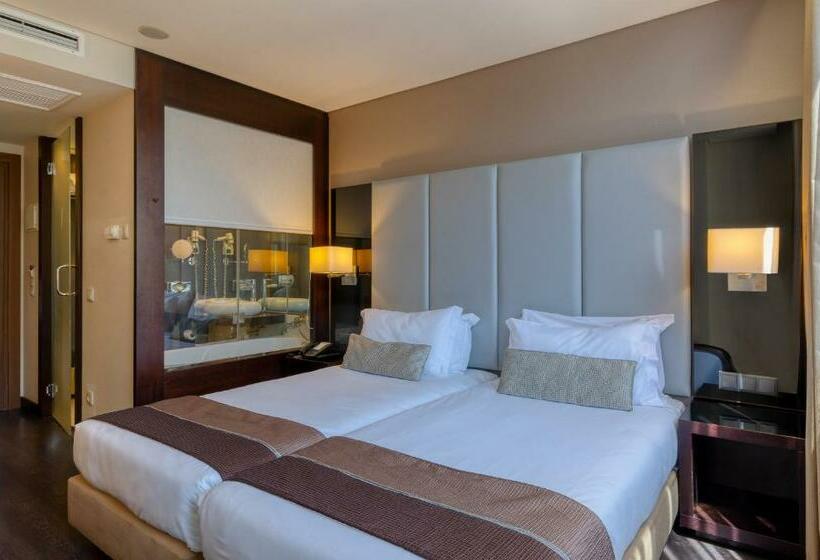 اتاق استاندارد, Turim Av Liberdade