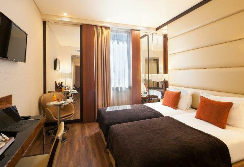اتاق سوپریور, Turim Av Liberdade