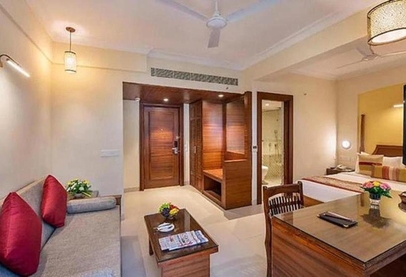 Номер Superior, Sea Breeze Sarovar Portico Varca Goa