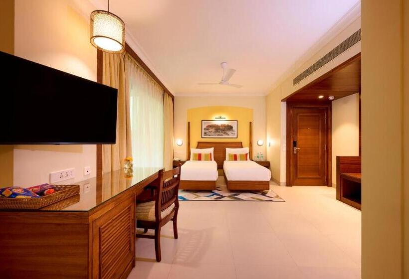 Номер Премиум, Sea Breeze Sarovar Portico Varca Goa