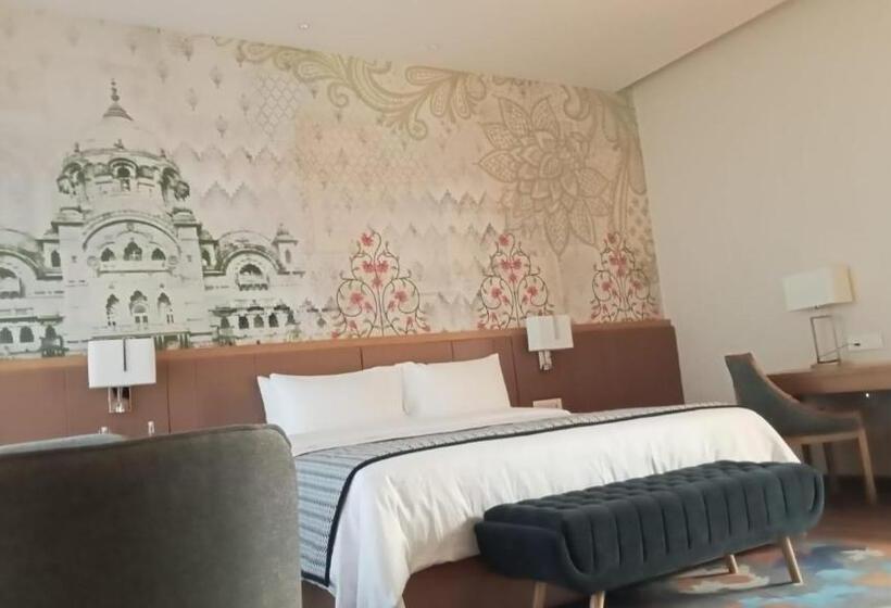 プレミアムルーム, Sarovar Portico Somnath