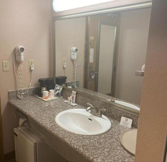 Номер Стандарт, Quality Inn Kirkland