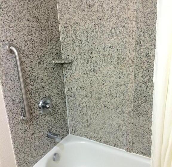 Стандартный Номер Кровать Кинг, Comfort Inn & Suites Chesapeake  Portsmouth