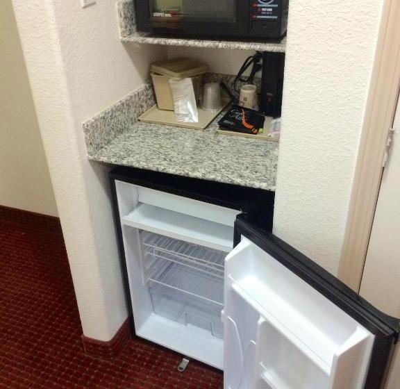 Номер Стандарт, Comfort Inn & Suites Chesapeake  Portsmouth