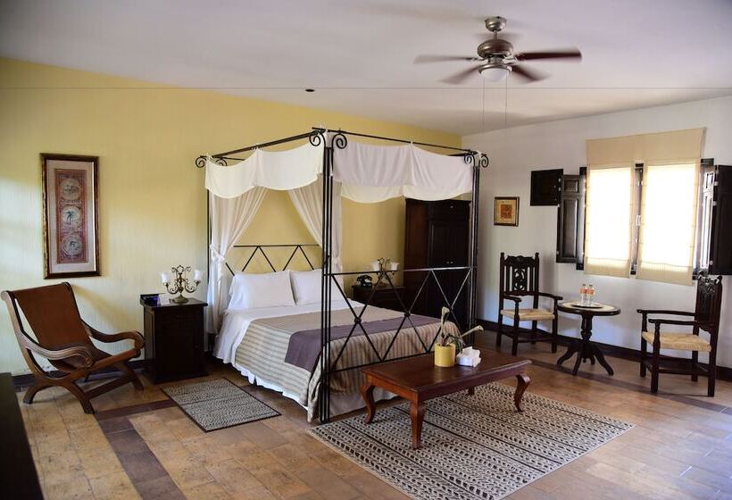 Люкс, Hacienda La Magdalena