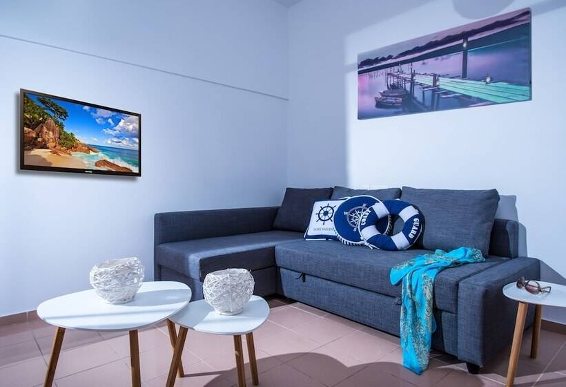 سوییت جونیور, W Suites By Estia