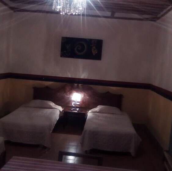 Classic Kamer met Tweepersoonsbed, Hostal La Cruz Verde