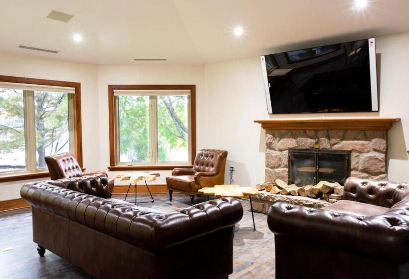 Президентский Люкс, Fairy Bay Lakehouse