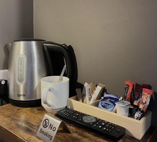 Номер Стандарт Индивидуальный, The Wellington Hotel Birmingham   Breakfast Included, Near O2 Academy & City Centre