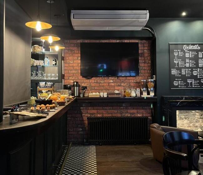 Одноместный Номер Basic, The Wellington Hotel Birmingham   Breakfast Included, Near O2 Academy & City Centre