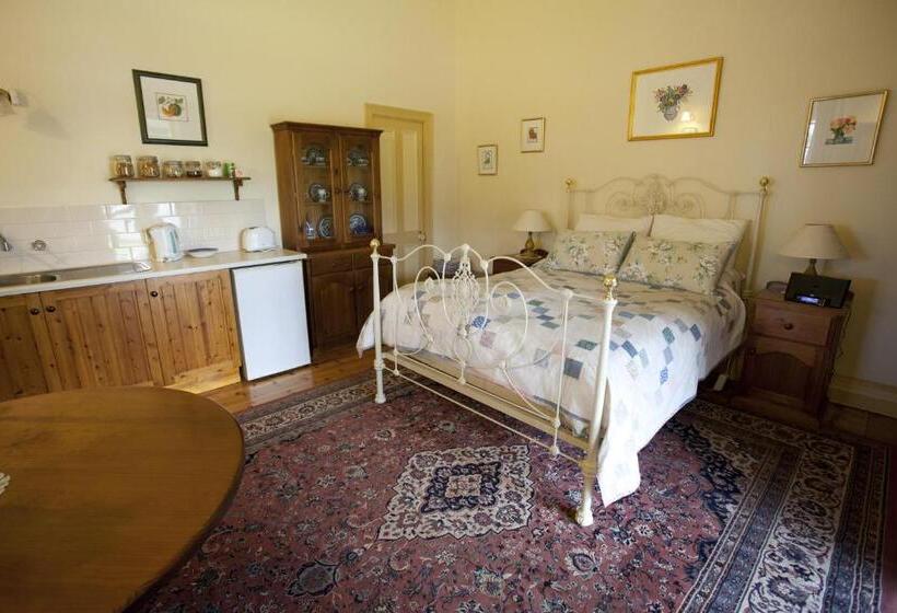 스탠다드 스튜디오, Robe House Heritage Accommodation