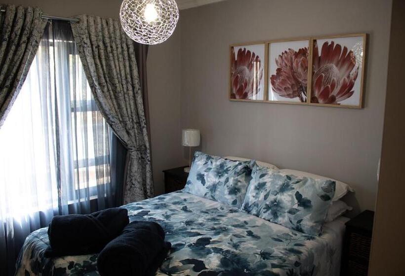 Casa 2 Quartos, Locust Retreat Immaculate 2bedroom Cottage