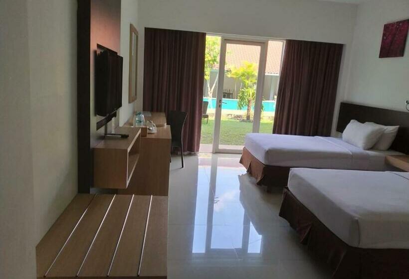 Quarto Estandar Vista Piscina, Batusuki Resort &