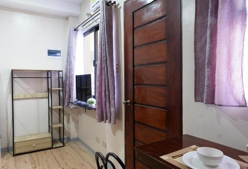 Quarto Deluxe, Luis Miguel S Place