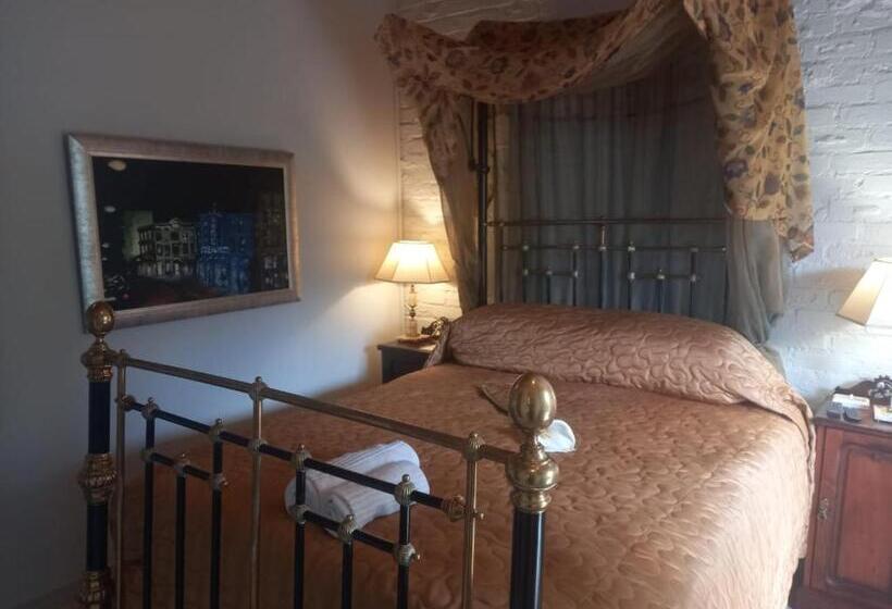 Номер Стандарт, Michaelangelo Guest House