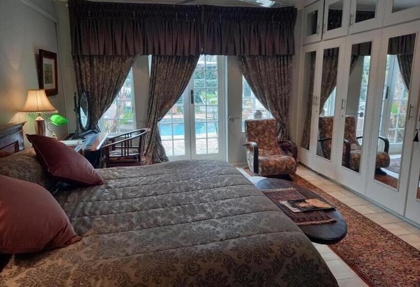 Номер Deluxe, Michaelangelo Guest House