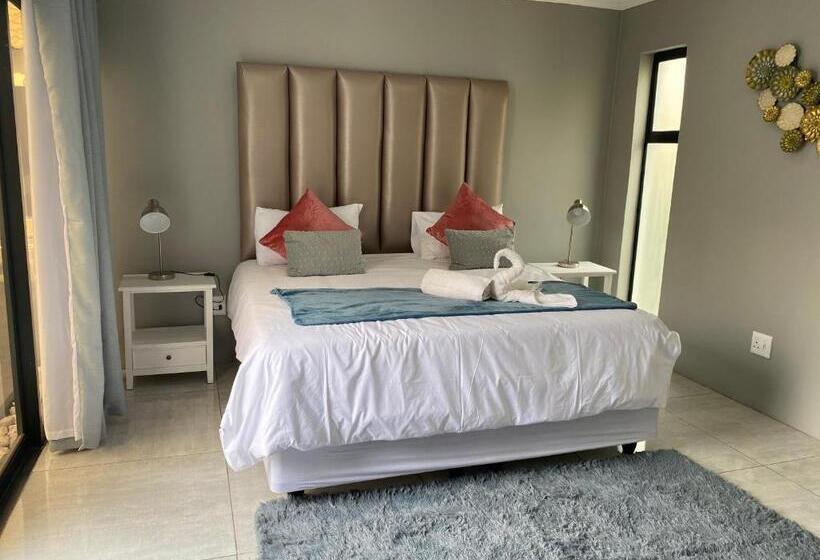 Люкс Deluxe Кровать Кинг, The King S Court Guest Manor