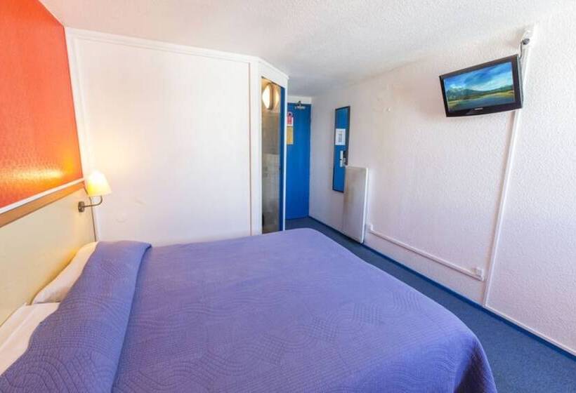 Номер Стандарт Трехместный, Hipotel Marne La Vallée