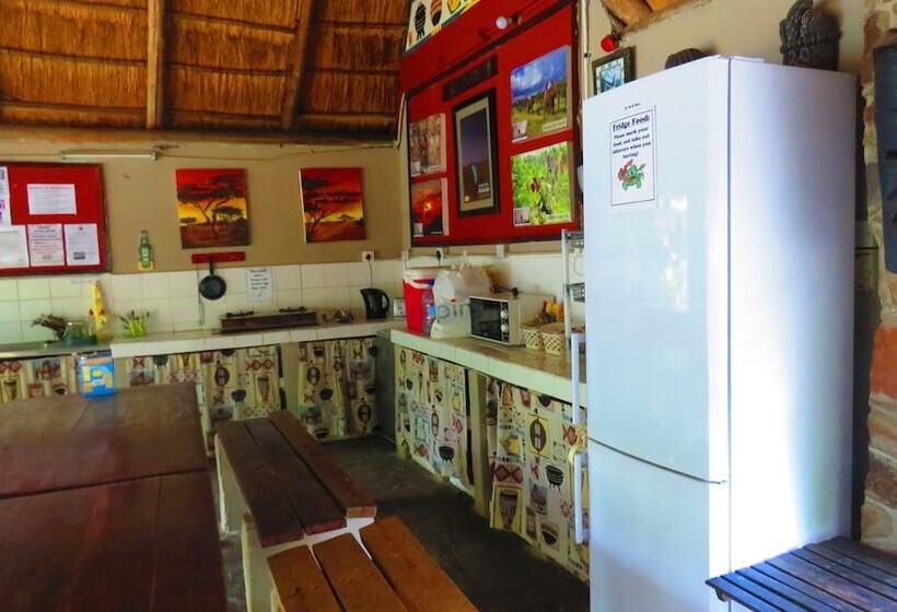 اتاق استاندارد, Victoria Falls Backpackers Lodge