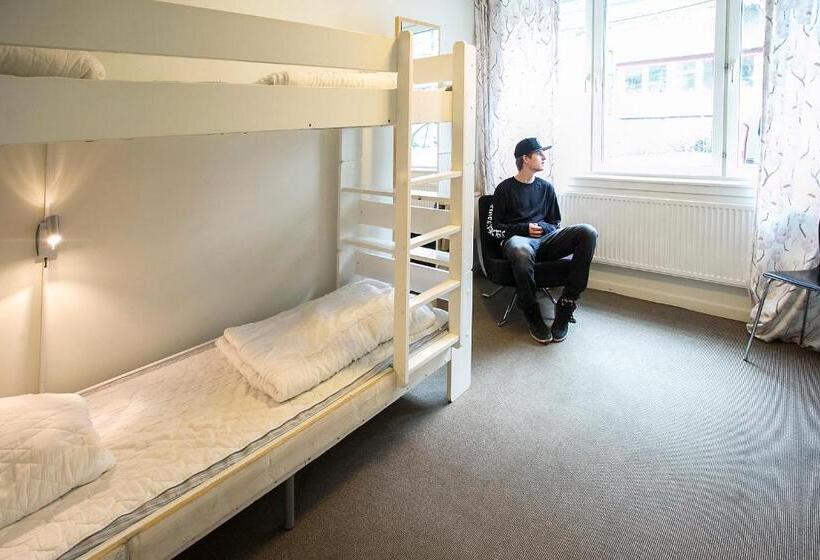 Трехместный Номер Стандарт Совместная Ванная, Slottsskogen Hostel