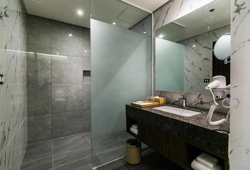 스탠다드 룸 킹사이즈 침대, Grand Summit Hotel General Santos