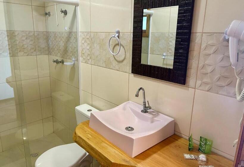 سوئیت جونیور با چشم‌انداز کوهستان, Casa Redonda Boutique Spa