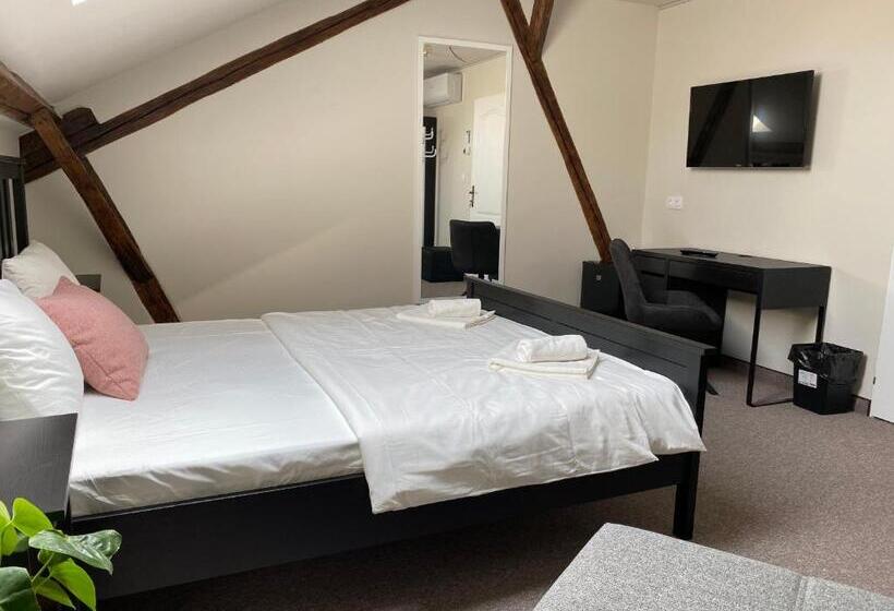 Трехместный Номер Deluxe, Boutique Rooms With Parking