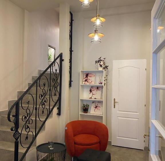 Family Suite, Boutique Rooms With Parking