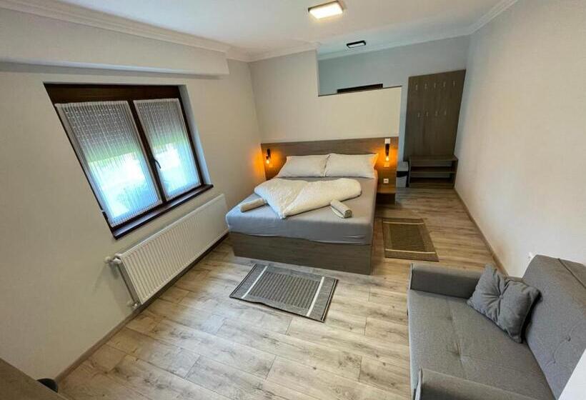 스탠다드 룸 킹사이즈 침대, Kukorica Csárda Apartman