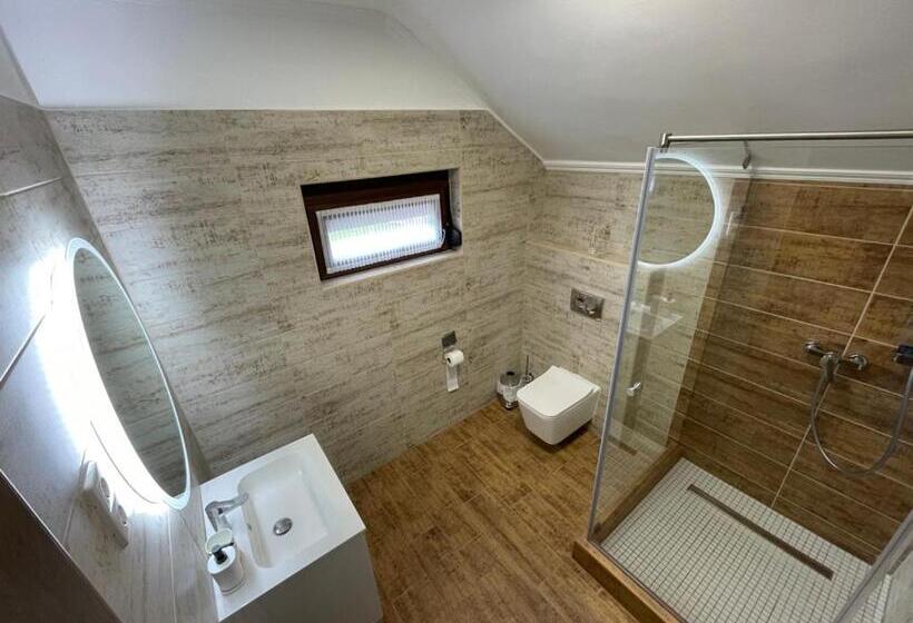 Номер Стандарт с Балконом, Kukorica Csárda Apartman