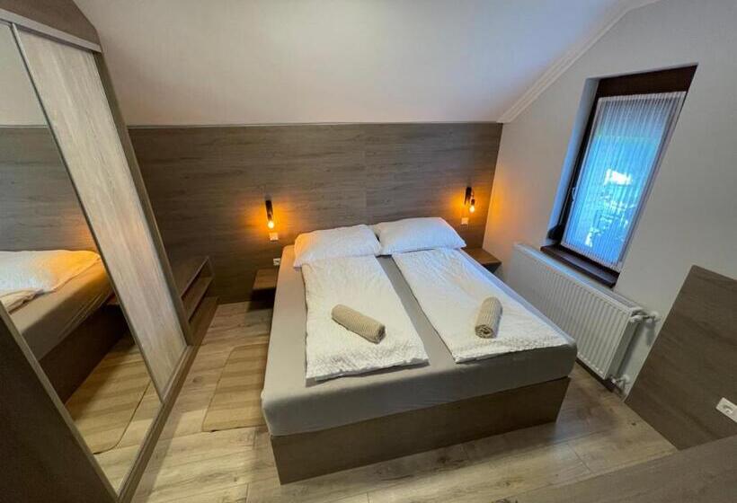 Номер Стандарт с Террасой, Kukorica Csárda Apartman