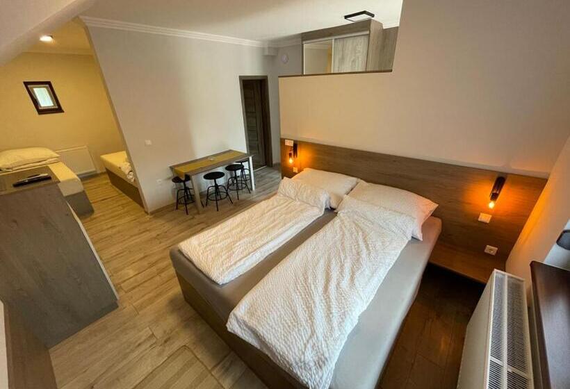 패밀리 스위트, Kukorica Csárda Apartman