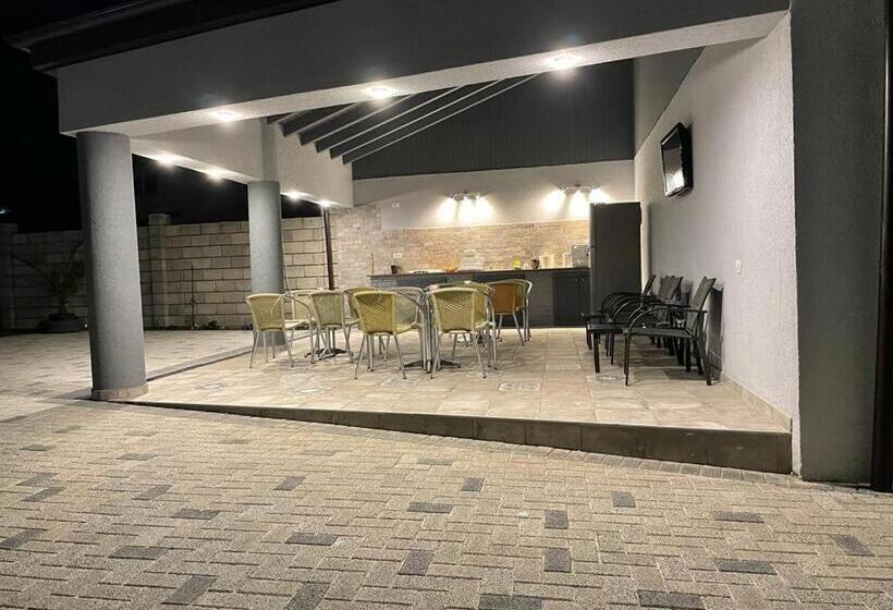 Номер Стандарт, Chg Boutique