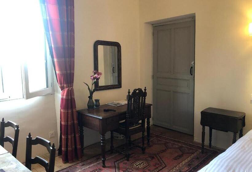 Апартаменты 2 Спальни, Ancien Hôtel Aux Moines Pierrefitte St Lo