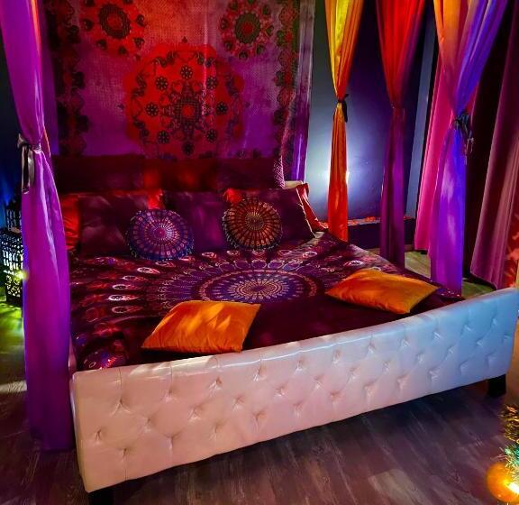 Номер Deluxe, Loveroom21