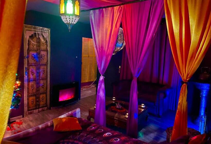Quarto Deluxe, Loveroom21