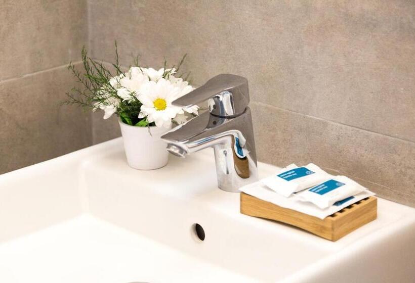 اتاق عادی, Suite Inn Catania