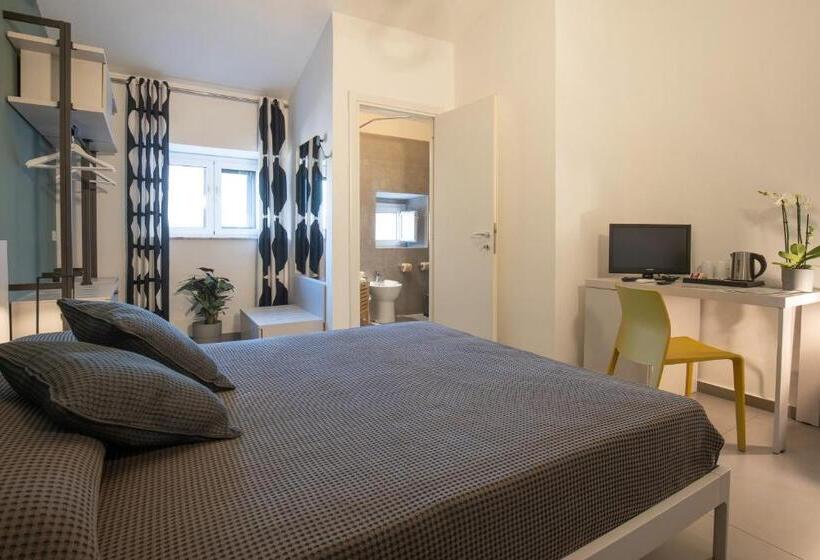 اتاق استاندارد سه نفره, Suite Inn Catania