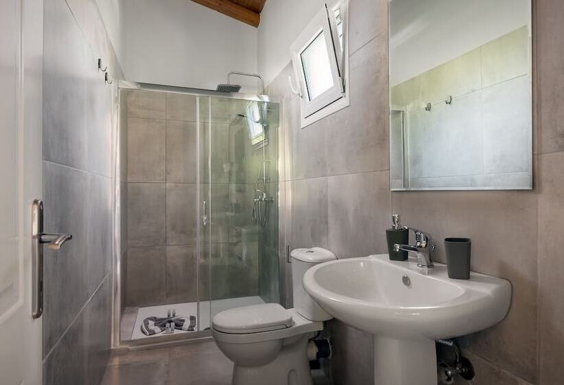 스탠다드 스튜디오, Folies Corfu Town Hotel Apartments