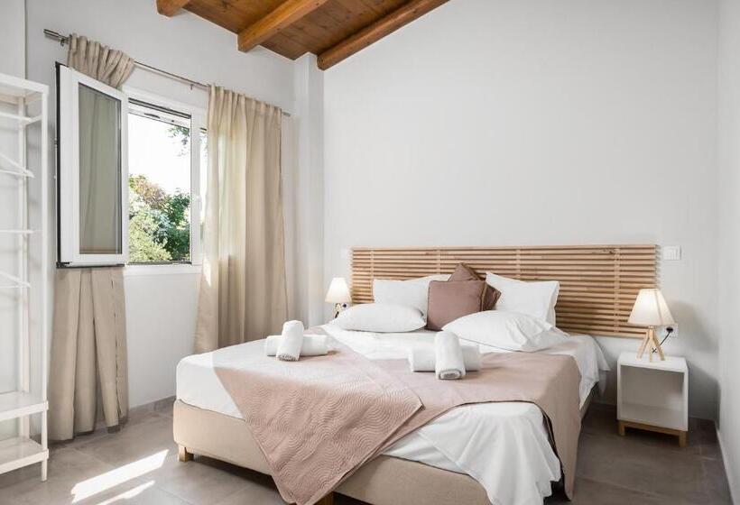 스탠다드 스튜디오, Folies Corfu Town Hotel Apartments