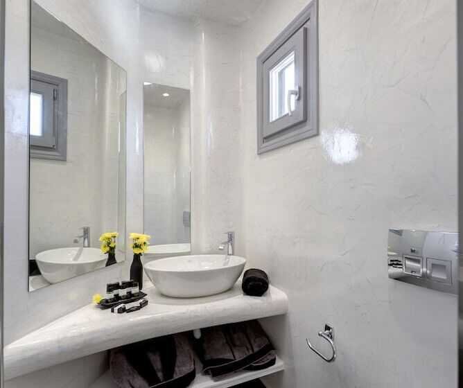Люкс с гидромассажем, Evgenia Villas & Suites By Calm Collection