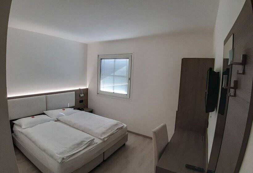 经济房, Garni Villa Fontana
