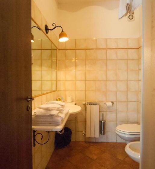 家庭间, Poggiofelice B&b