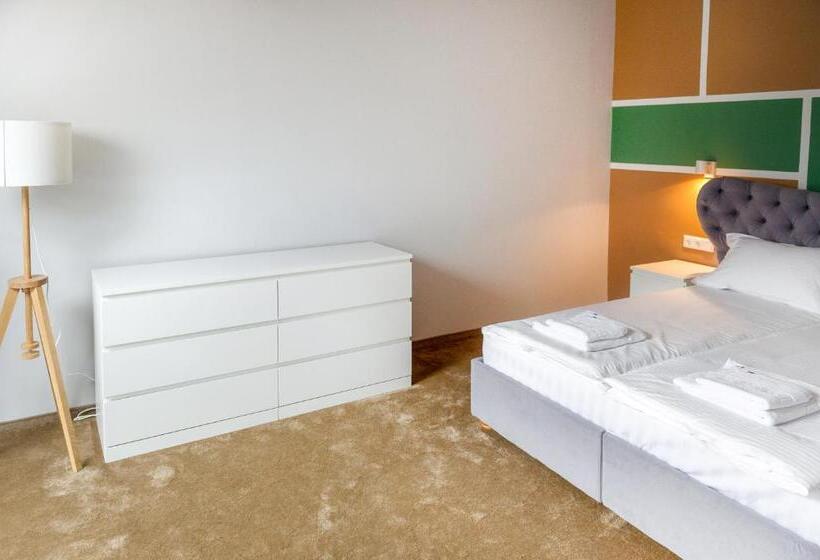 اتاق استاندارد, H11 Downtown Apartments
