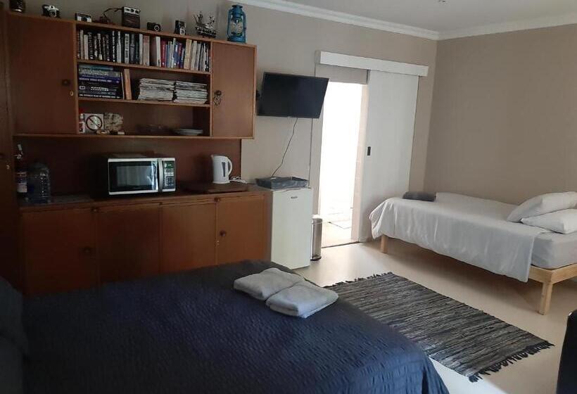 Номер Стандарт Трехместный, Dennecres4guestrooms