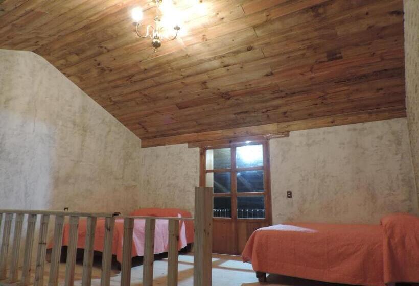 اتاق پریمیوم چهارنفره, Antigua Hacienda Metepec