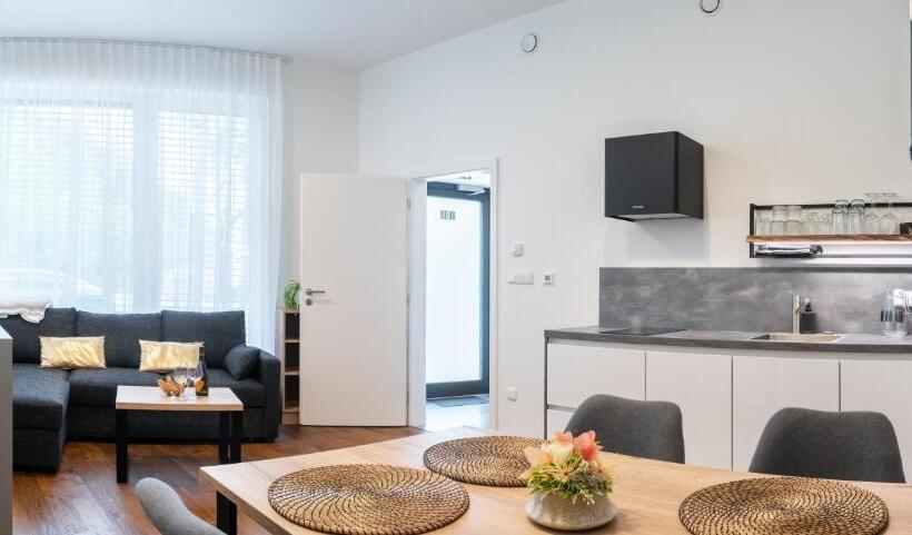 آپارتمان 1 خوابه همکف, Apartmány Resort Vrchlabí