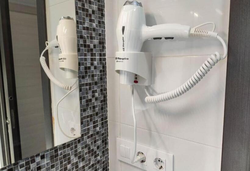 اتاق استاندارد, Hostal óleo Auto Check In
